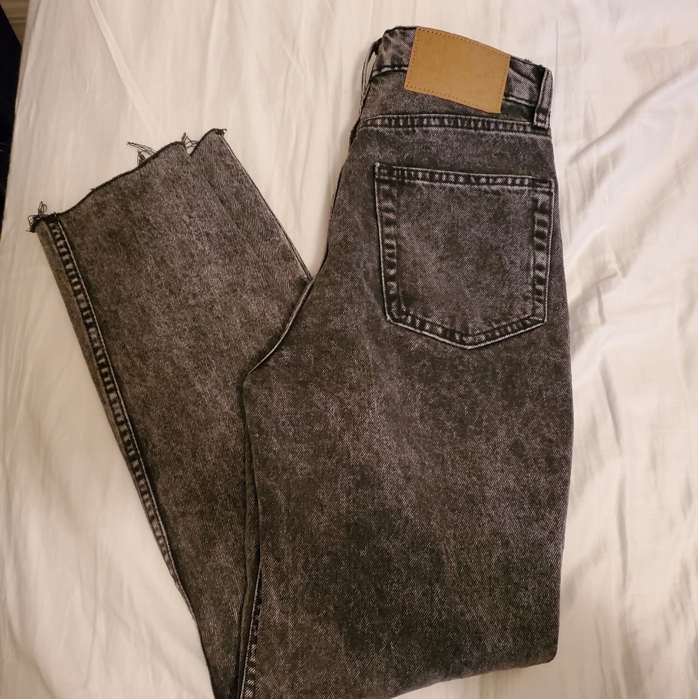 Black Distressed Mom Jean's H&M Size 0